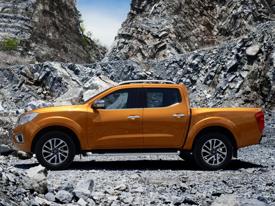  Nissan NP300 Navara Double Cab 2014 года  (TH) (фото 29 из 34)
